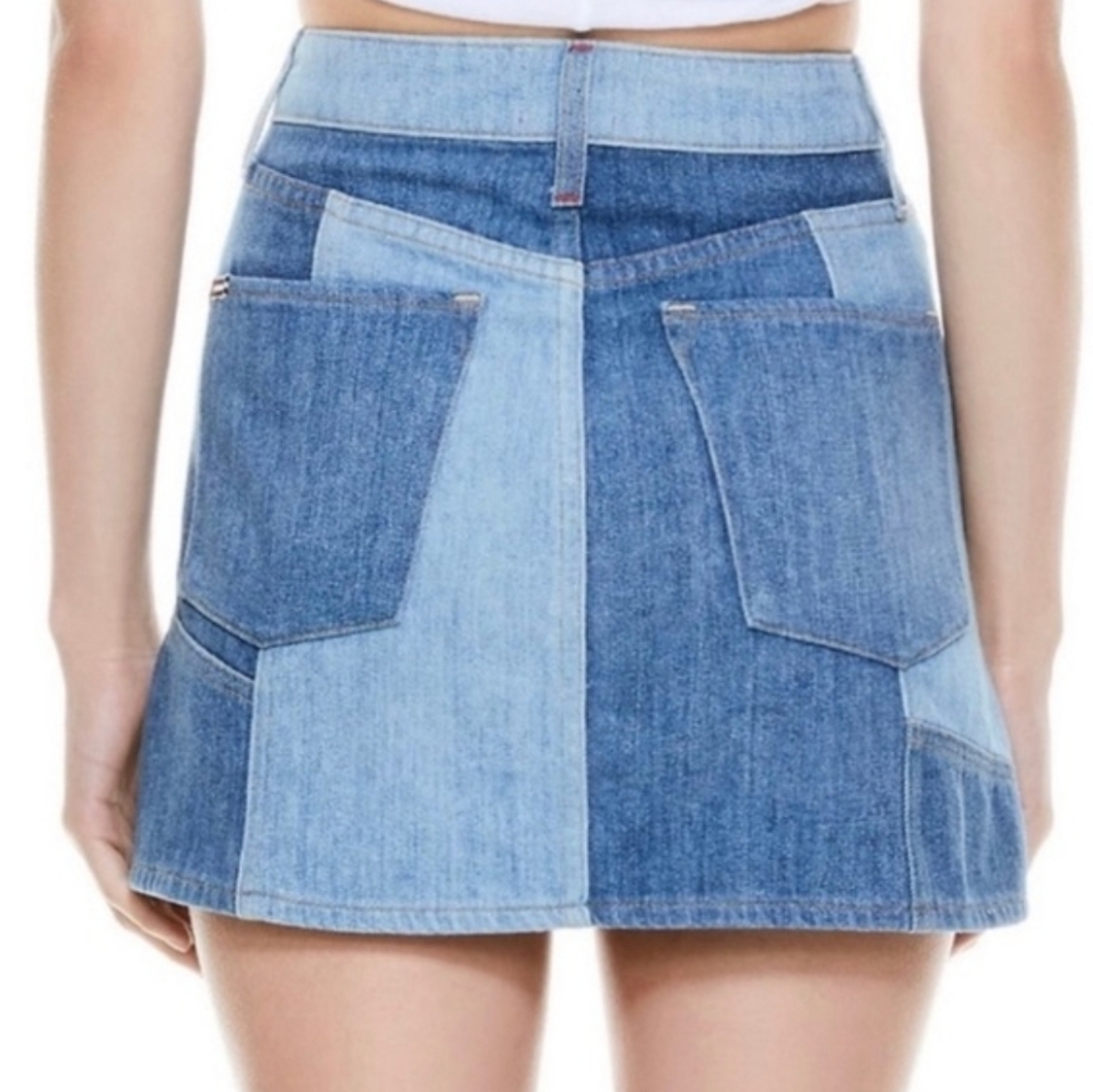 Alice + Olivia Good High Rise Patchwork Denim Happy Go Lucky Button Front Mini - Picture 3 of 8